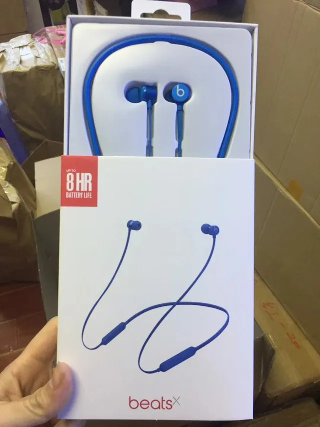 Beats BeatsX কালো নীল গলার ডিজাইন ঝুঁকে কানের কান্ড খেলার ইয়ারফোন 12