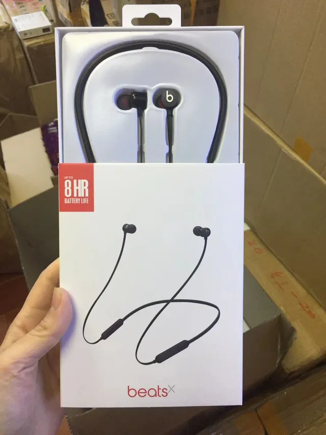 Beats BeatsX কালো নীল গলার ডিজাইন ঝুঁকে কানের কান্ড খেলার ইয়ারফোন 15