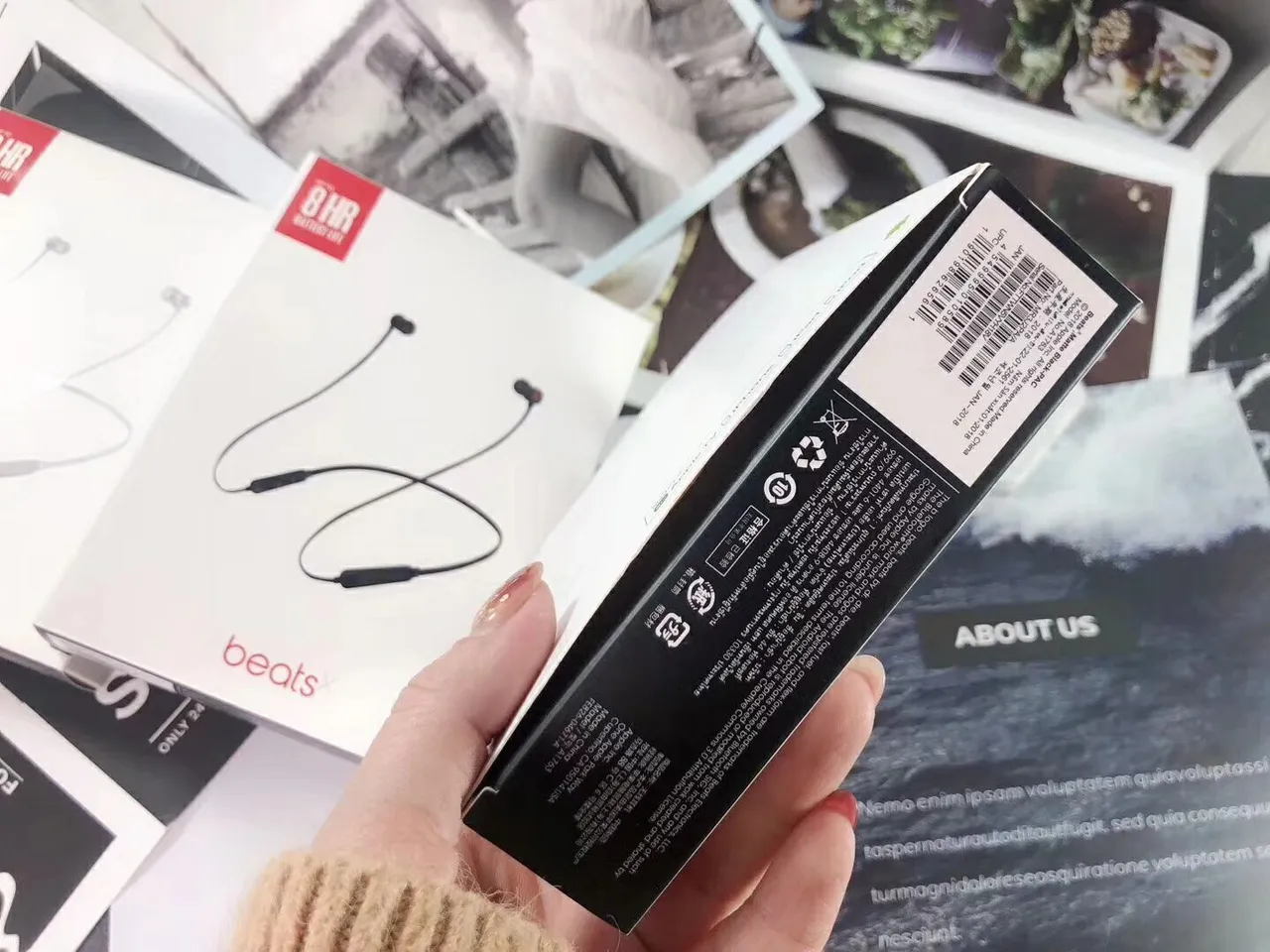 Beats X সাদা লাল গলা ব্যান্ড ডিজাইন নমনীয় তার স্পোর্টস ইয়ারফোন 2