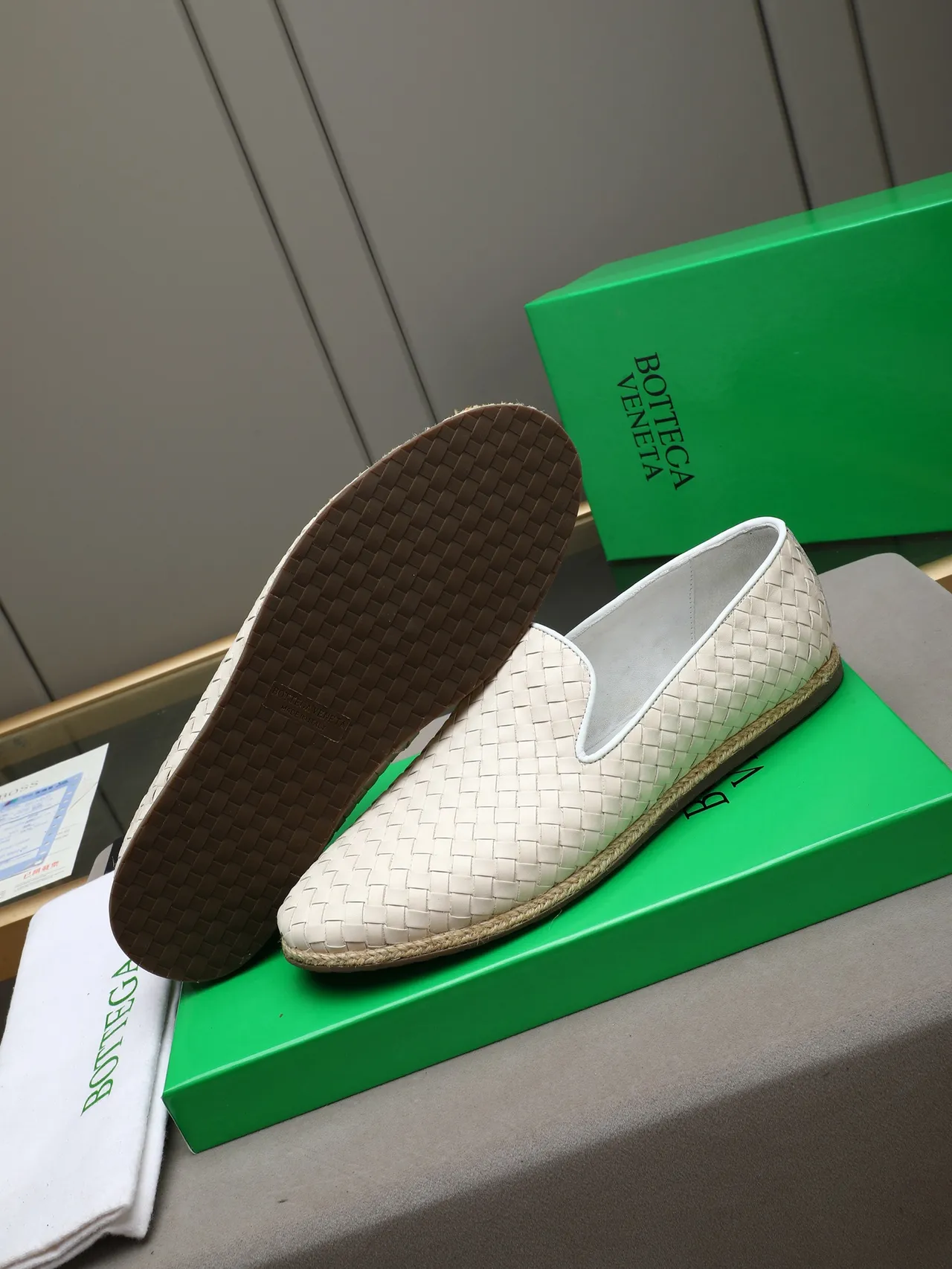 Bottega Veneta Andiamo mocassim de couro trançado 4