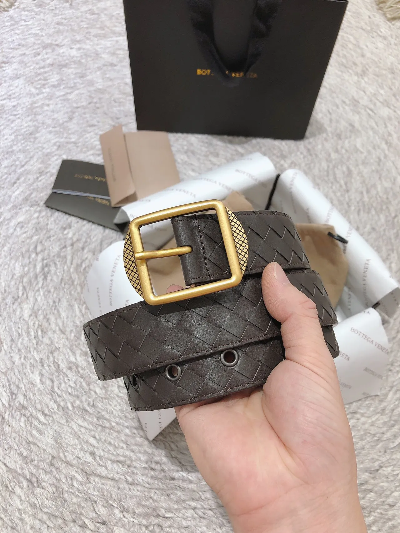 Bottega Veneta Cinto de Couro Marrom Dourado Intrecciato Tecido Retangular com Fivela 6