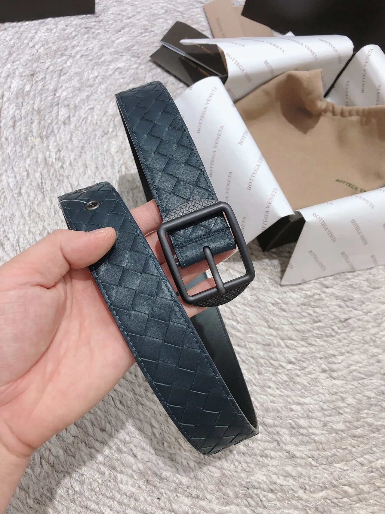Bottega Veneta Intrecciato 腰带 蓝色 黑色 编织 哑光 长方形 扣环 皮革 腰带 2