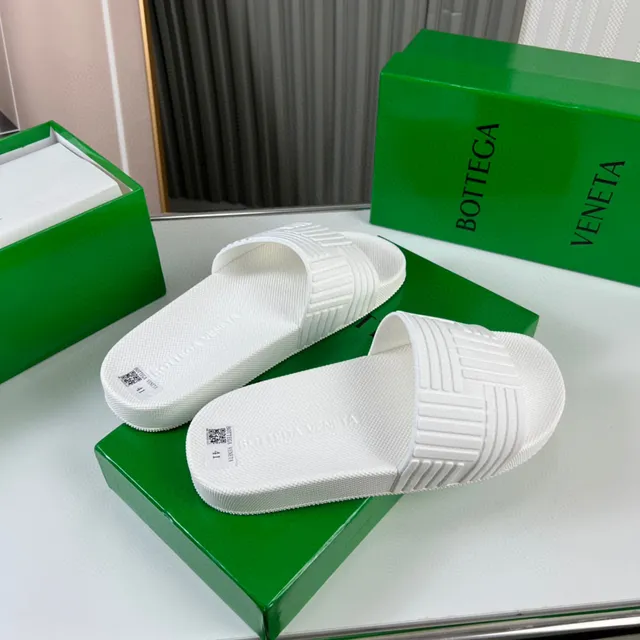 Bottega Veneta Sardinha Branca Chinelo de Borracha Moldado 3