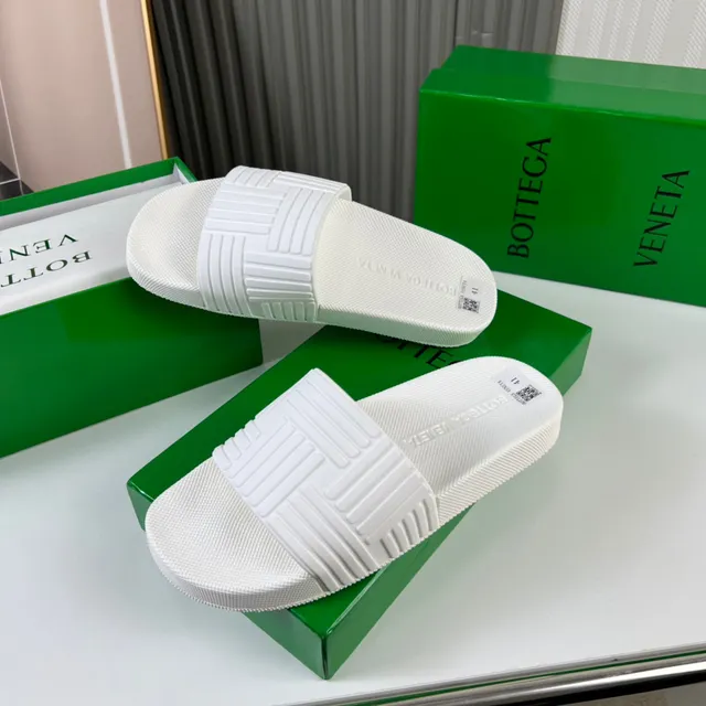 Bottega Veneta Sardinha Branca Chinelo de Borracha Moldado 7