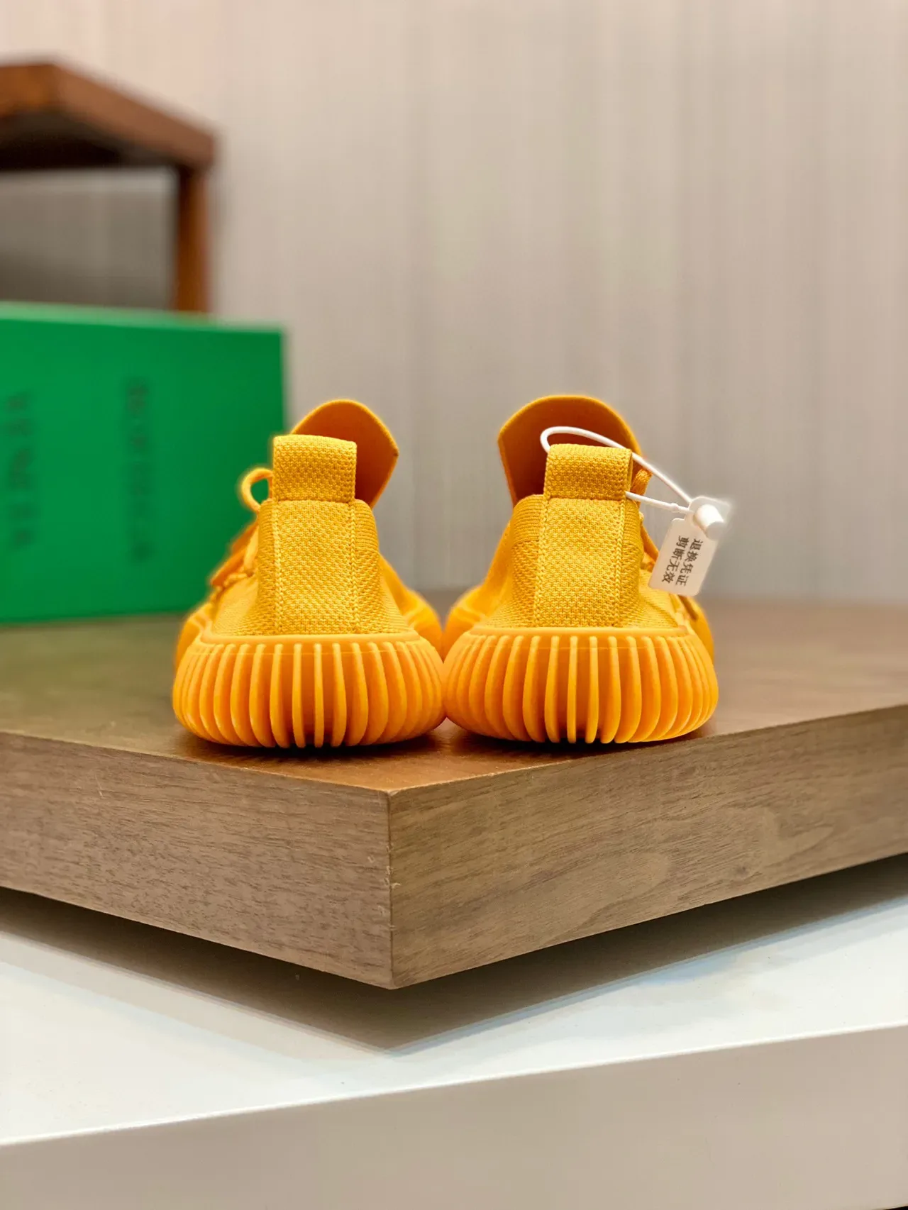 Bottega Veneta Speed Trainer Tênis Lifestyle Slip-On de Malha Amarela 3