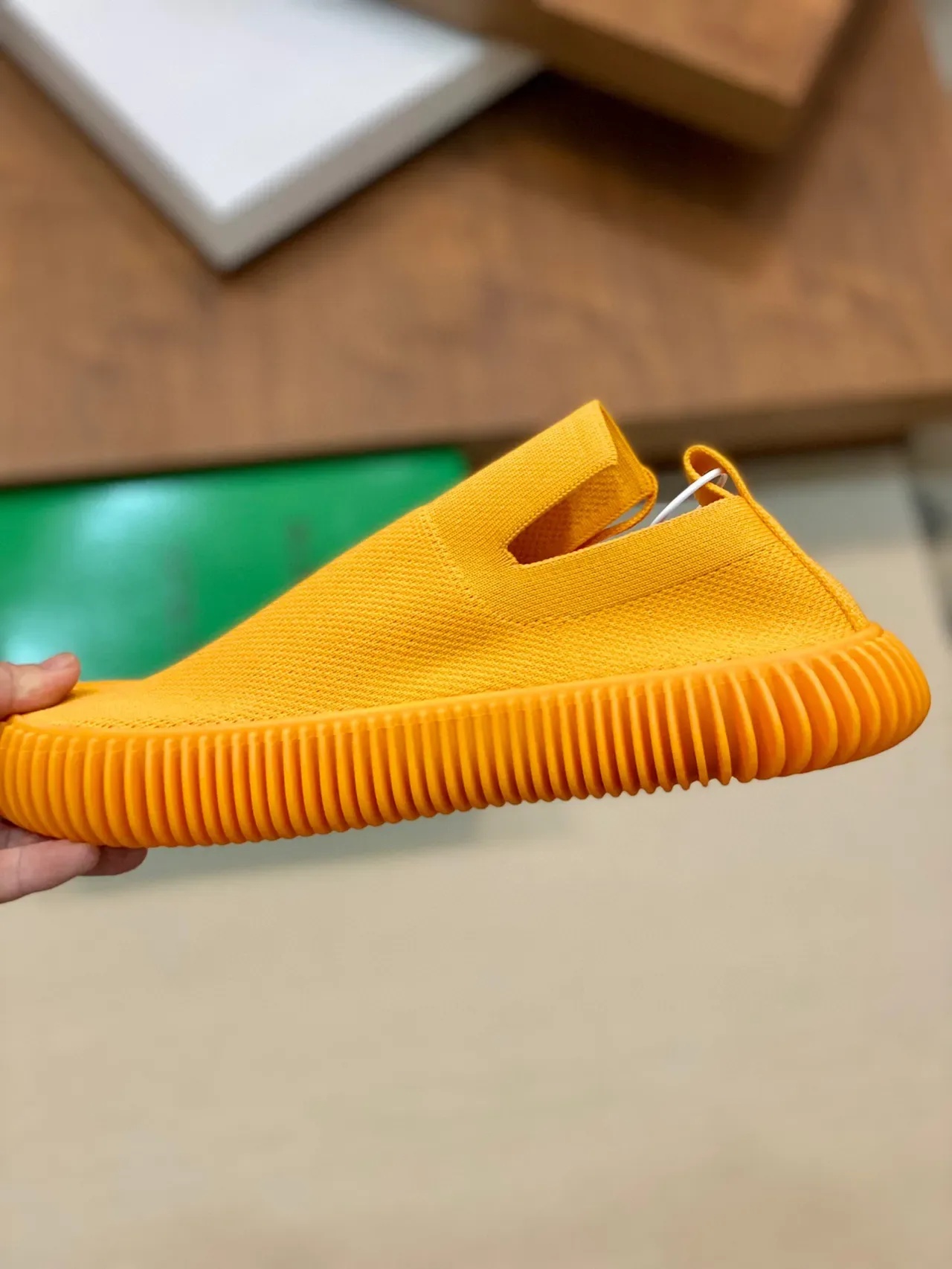 Bottega Veneta Speed Trainer Tênis Lifestyle Slip-On de Malha Amarela 5