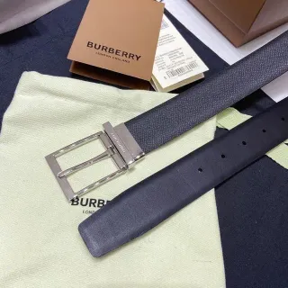 Burberry Black Silver Textured Grain Reversible Buckle Leather Belt