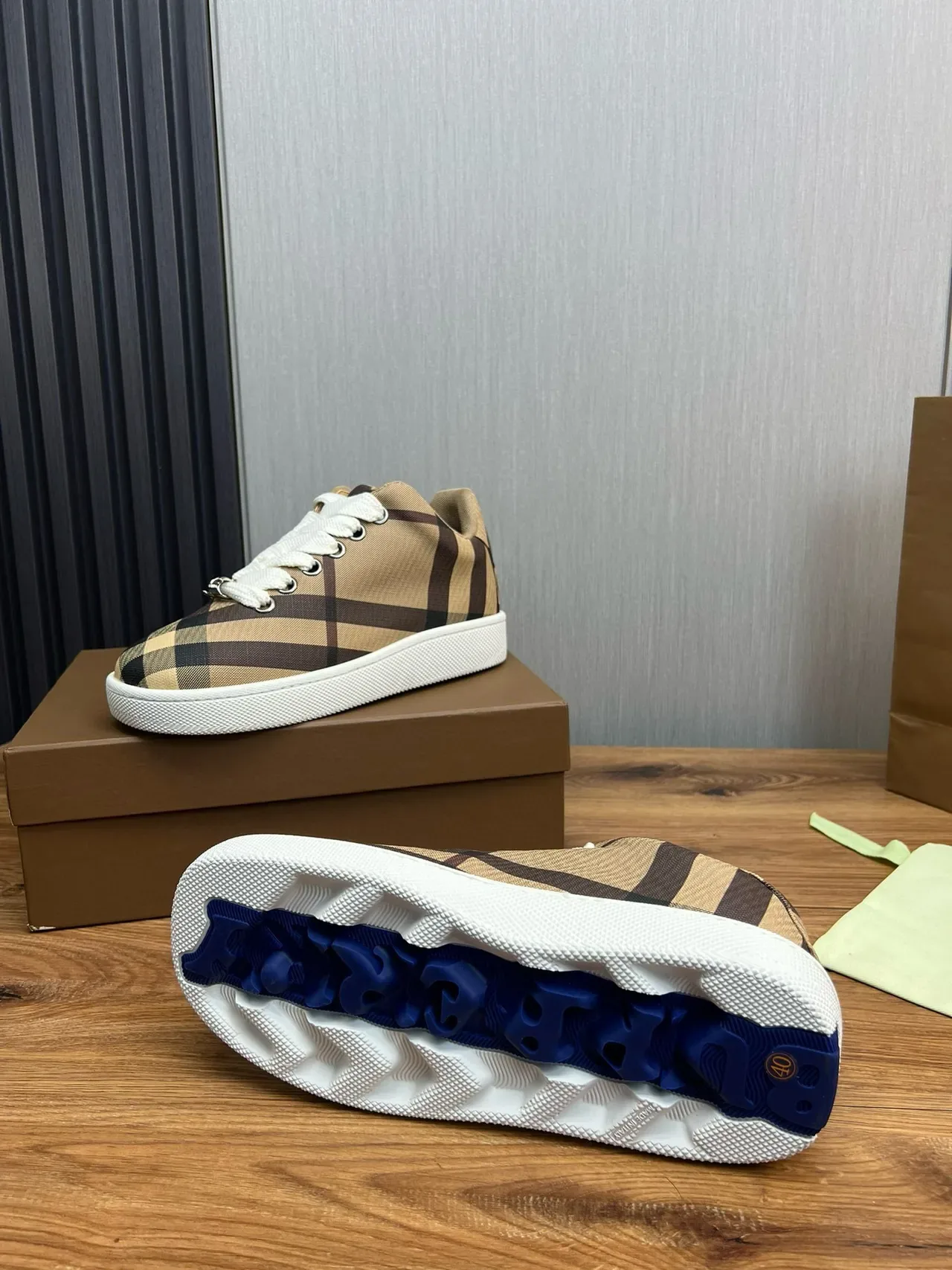 Burberry Knight Bege Marrom Nova Check Textil Superior Branco Borracha Cupsole Lifestyle Sneakers 4