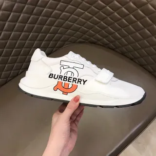 Burberry Knight Graphic Logo সাদা কমলা চাঙ্কি স্নিকার