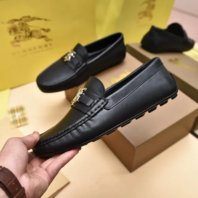 Burberry Knight Loafer Mocassins en Cuir Noir Slip-On 7