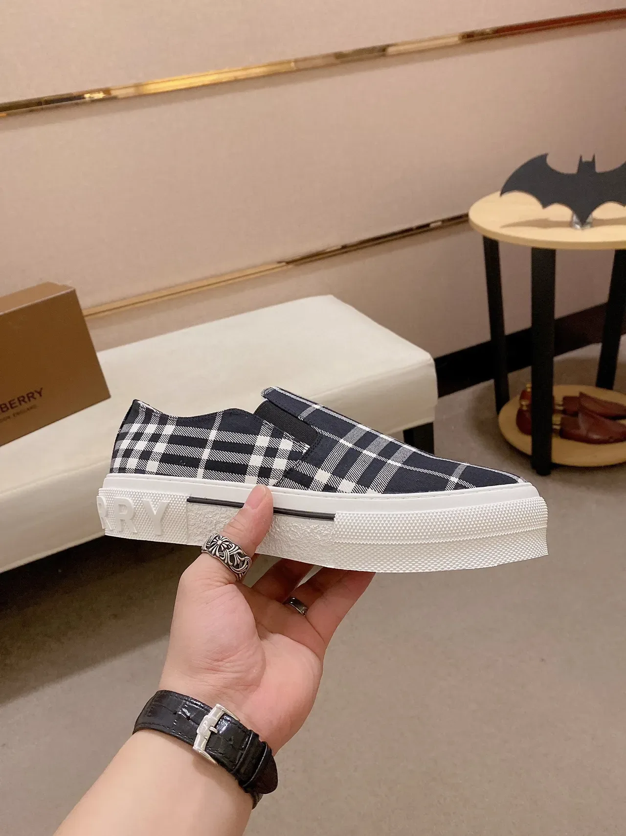 Burberry Knight Navy e Casa Branca Check slip-on lifestyle sneakers 6