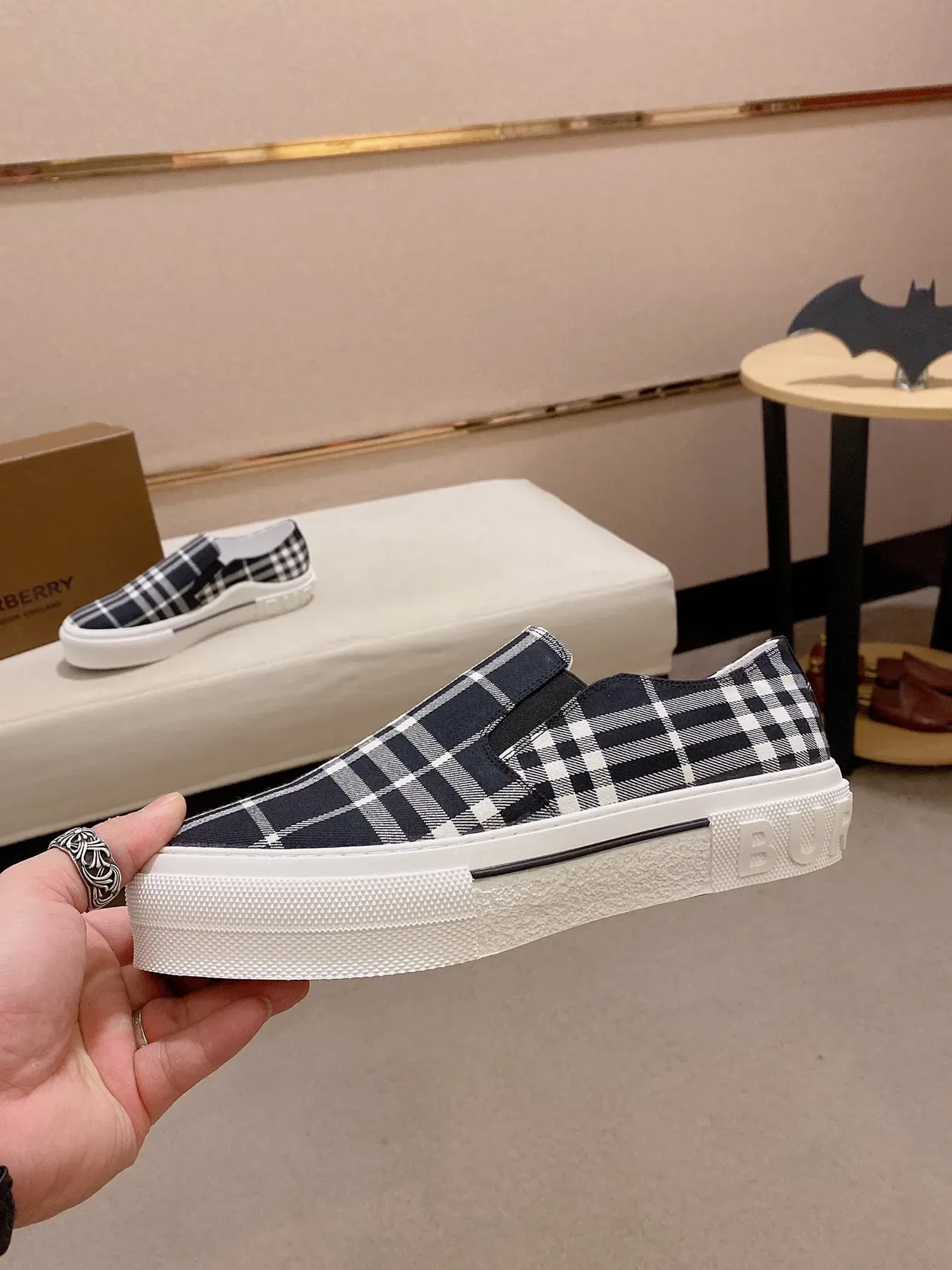 Burberry Knight Navy e Casa Branca Check slip-on lifestyle sneakers 7