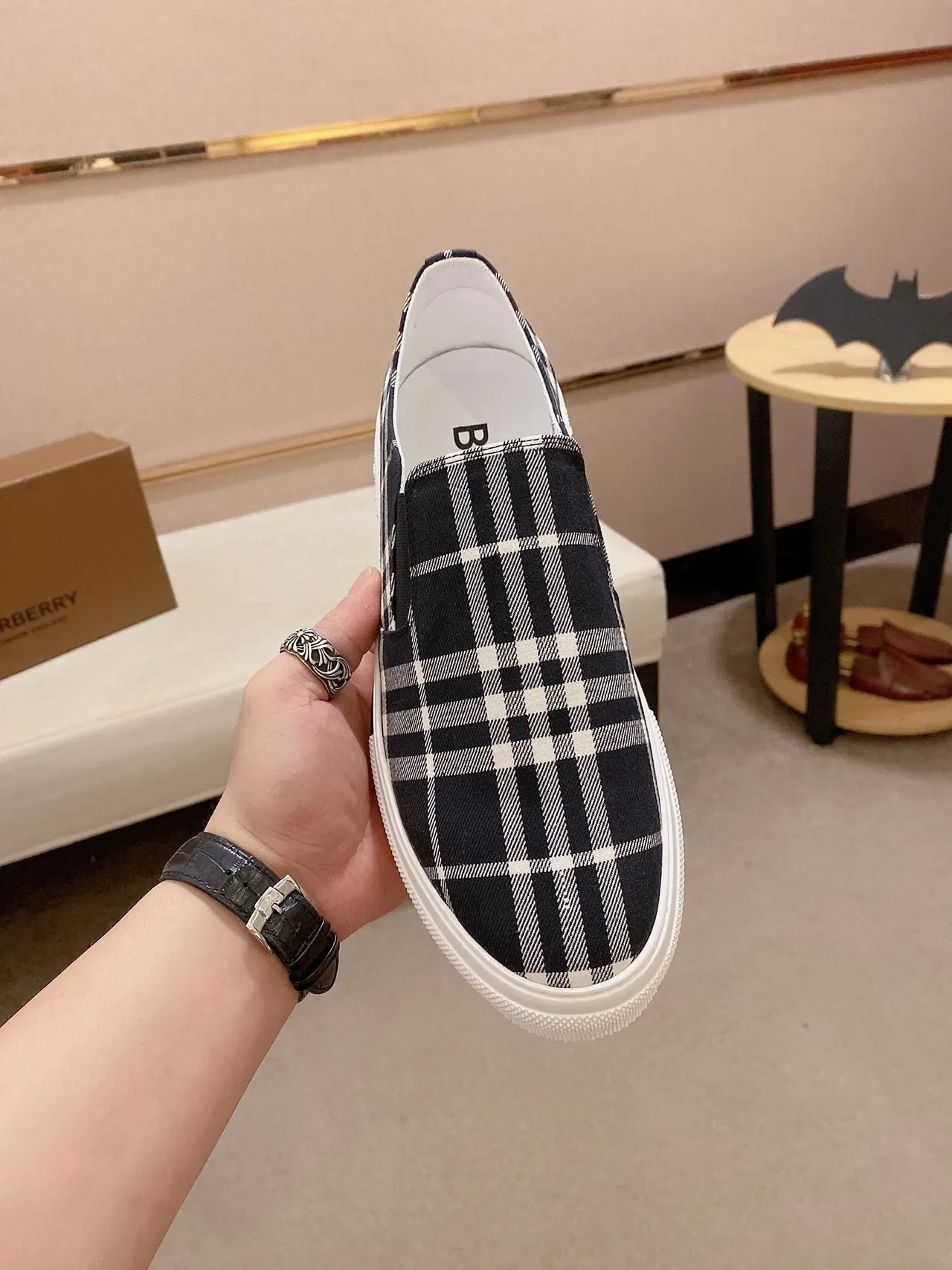 Burberry Knight Navy e Casa Branca Check slip-on lifestyle sneakers 8