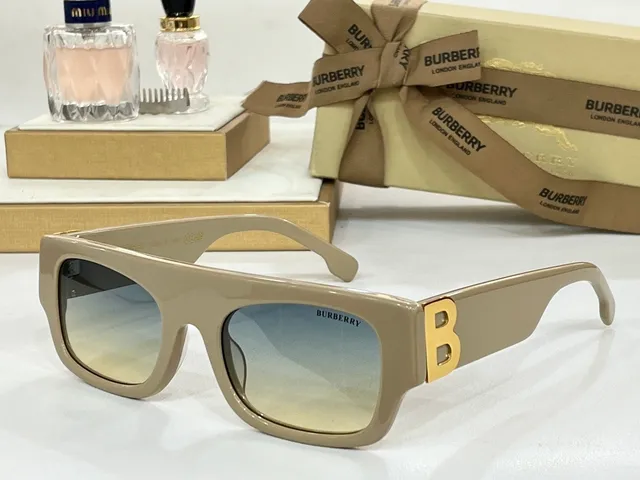 Burberry Knight Acetato Tortoiseshell Gold-B Logo Gafas de Sol 4