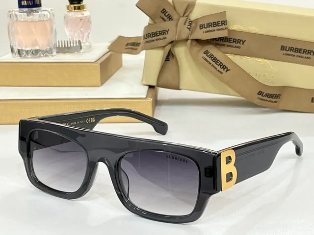 Burberry Knight Acetato Tortoiseshell Gold-B Logo Gafas de Sol 7