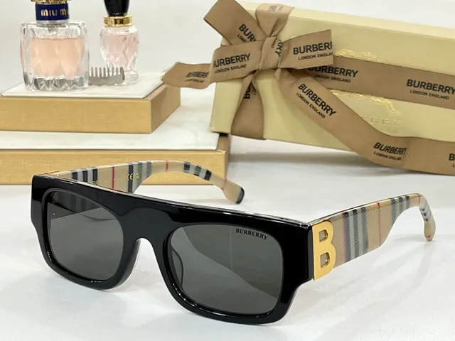 Burberry Knight Acetato Tortoiseshell Gold-B Logo Gafas de Sol 9