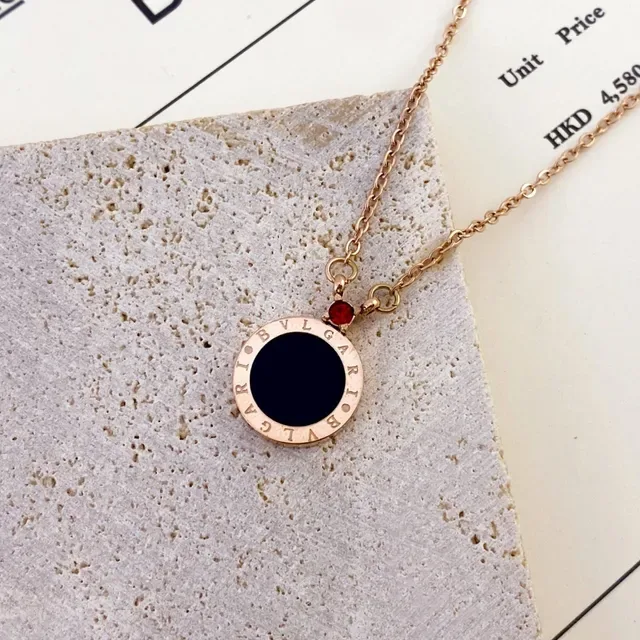Bvlgari B.zero1 黑红圆形标志吊坠刻字品牌边框项链 3
