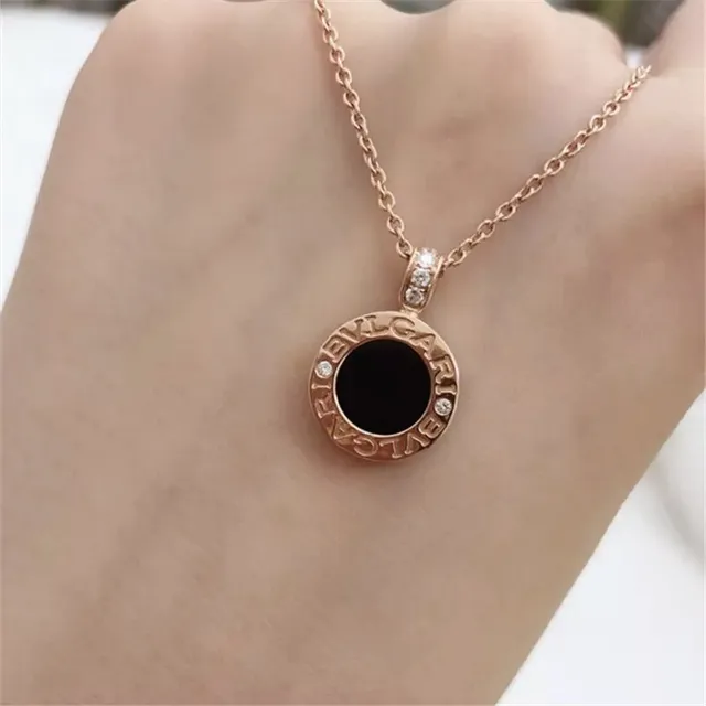 Bvlgari B.zero1 圆形黑色珐琅金色调项链 5