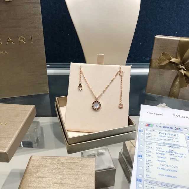 Bvlgari B.zero1 圆形黑色珐琅金色调项链 9
