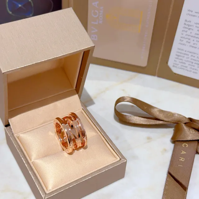 Bvlgari B.zero1 خاتم ذهب وردي متعدد النطاقات 4