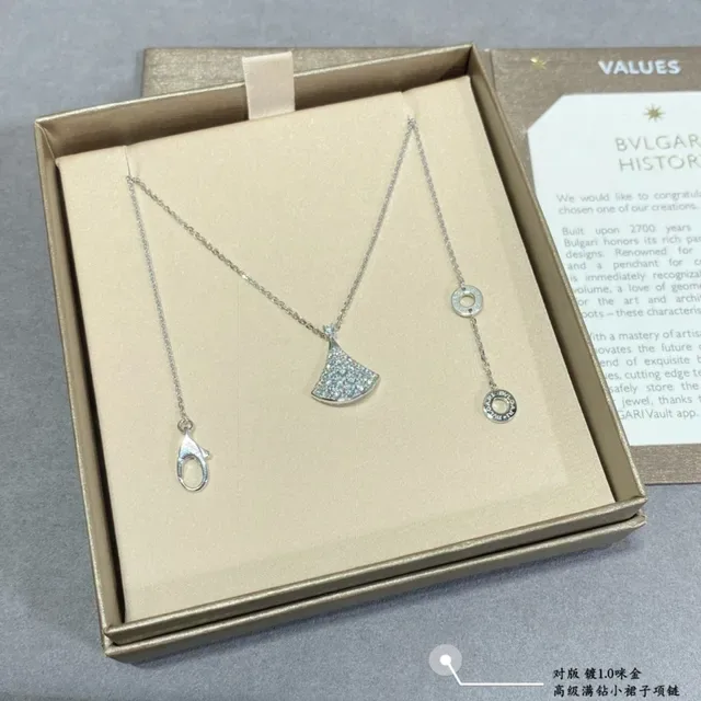 Bvlgari Divas’ Dream Collier en forme d'éventail pavé de cristal 3