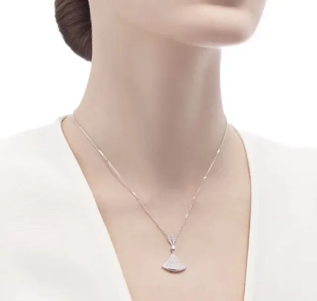 Bvlgari Divas’ Dream Fan-Shaped Pavé Diamond Necklace 6
