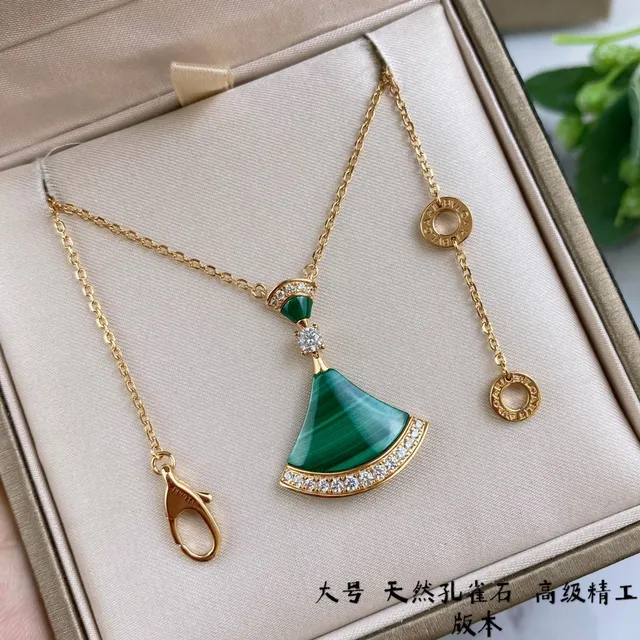Bvlgari Divas’ Dream Malachite 扇形吊坠项链 9
