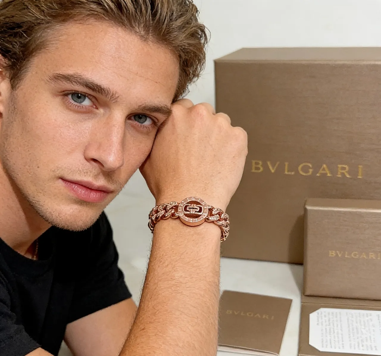 Bvlgari Medalhão Logo Ouro Rosa Pulseira Curb-Link 2