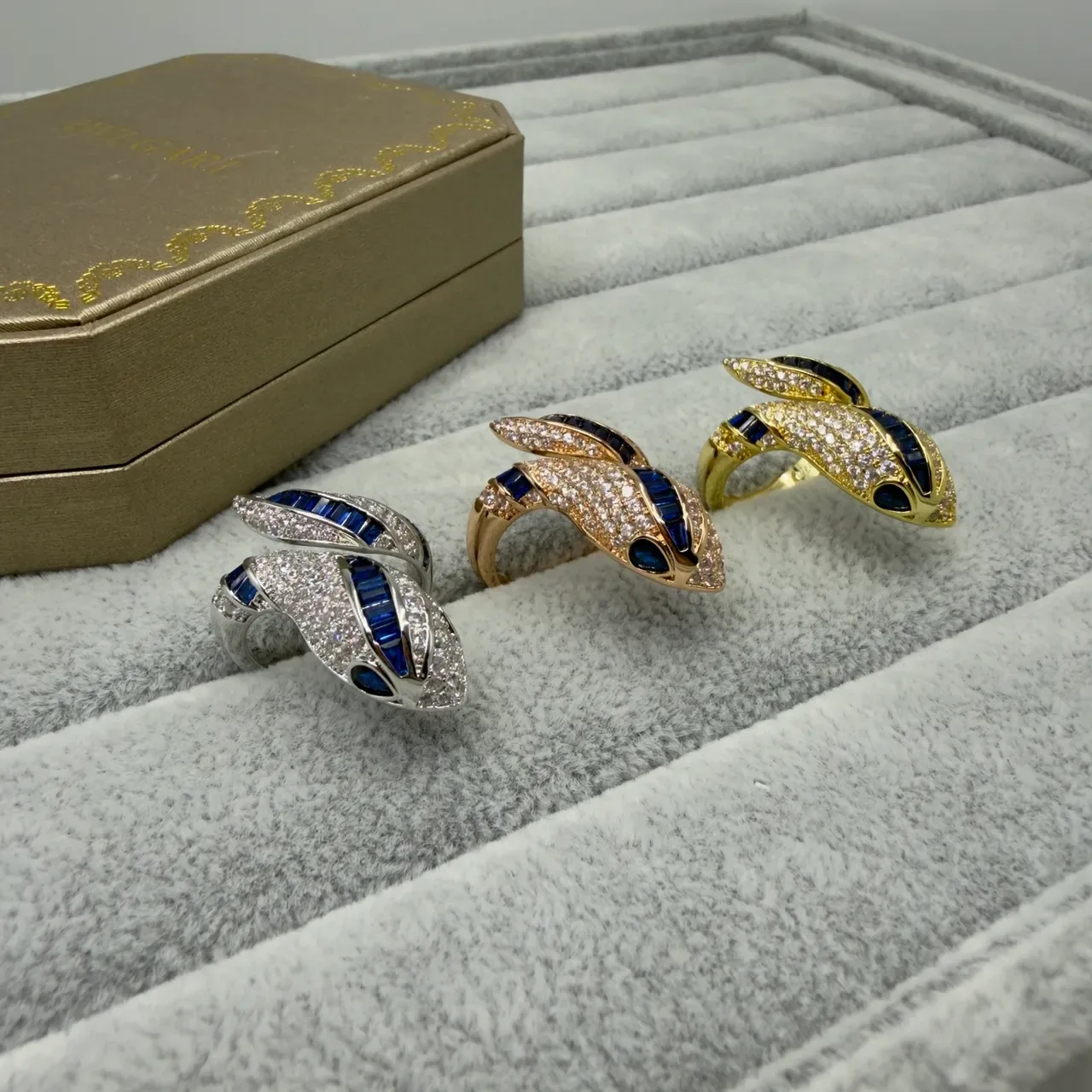 Bvlgari Serpenti Blue Gold Serpentine Coil Baguette-Cut Sapphire Ring 5