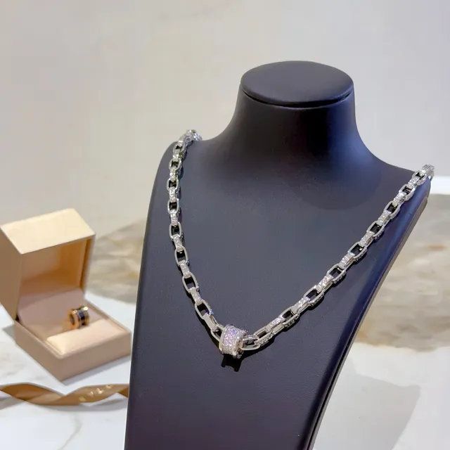 Bvlgari 银金钻石镶嵌链条几何铰接链接项链 4