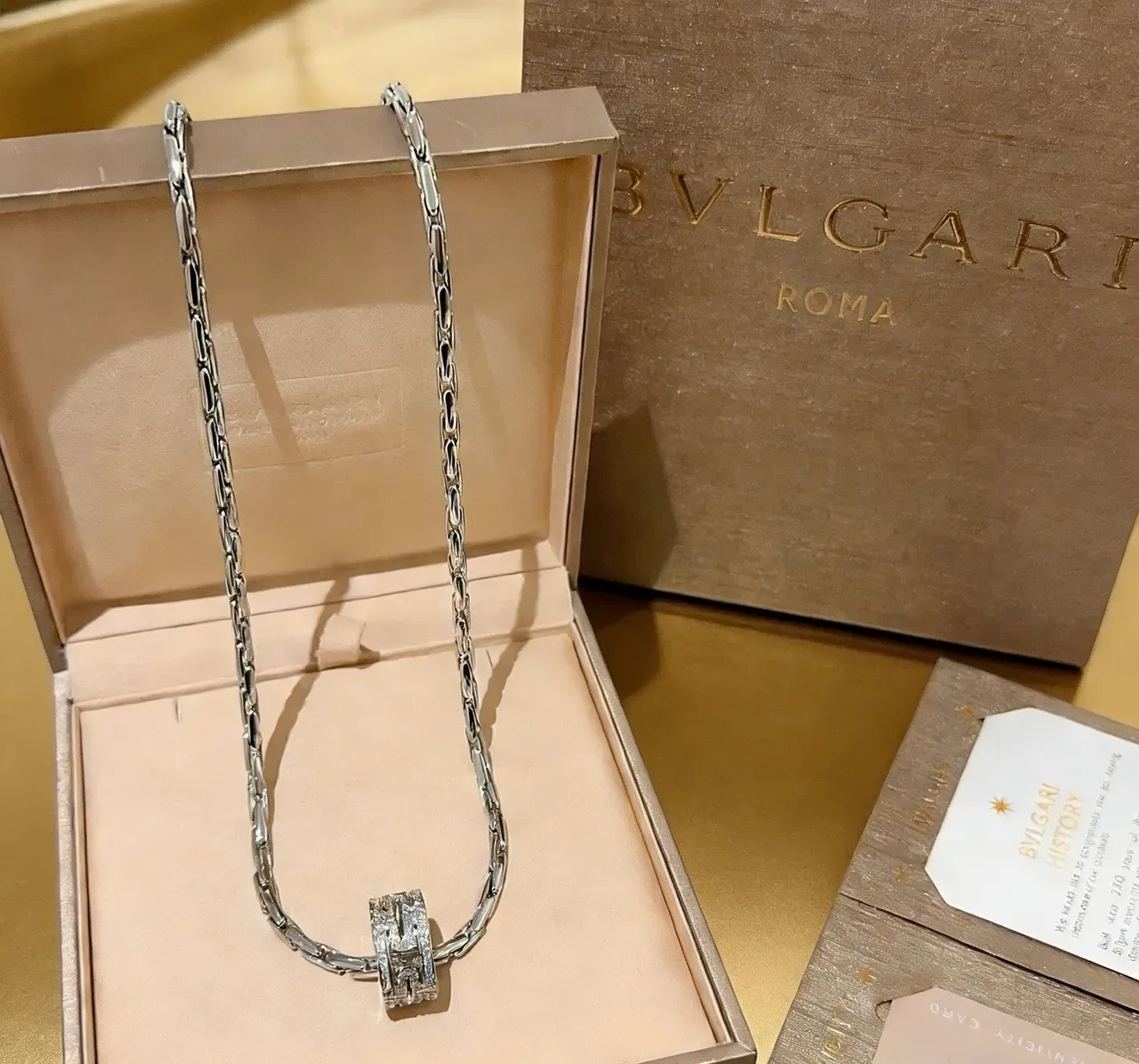 Bvlgari 银白 interlocking link chain 集成 Pavé-Set Ring Pendant 项链 8
