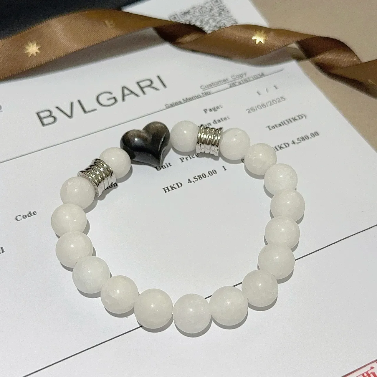Bvlgari सफेद काला फेसेट स्टोन बीज हार्ट सेंटरपिस ब्रेसलेट 3