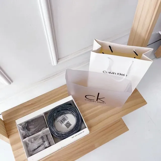 Calvin Klein बेल्ट और बकल सेट काला चमड़ी का बेल्ट 14