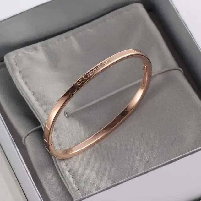 Calvin Klein 简约雕刻银色细手镯 3