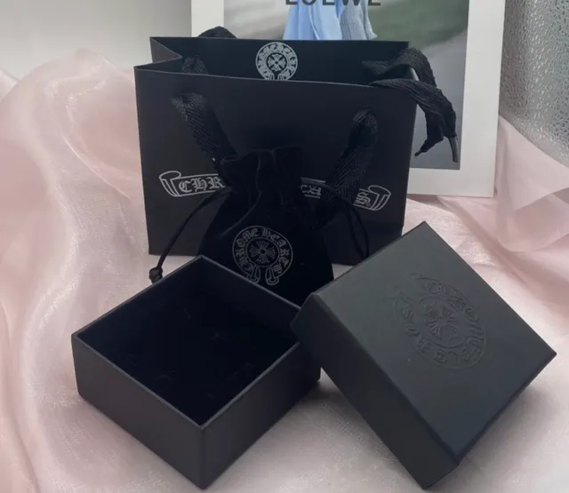 Cartier Love أسود Screw-Set Bracelet 15