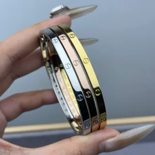 Cartier Love সোনা রুপো স্ক্রু-মোটিফ তিন রঙের ব্রেসলেট