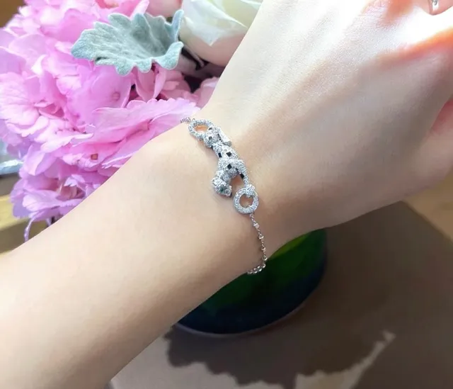 Cartier Panthère 银绿色 Pavé-Set 豹猫图案 铰接 猫形手链 8