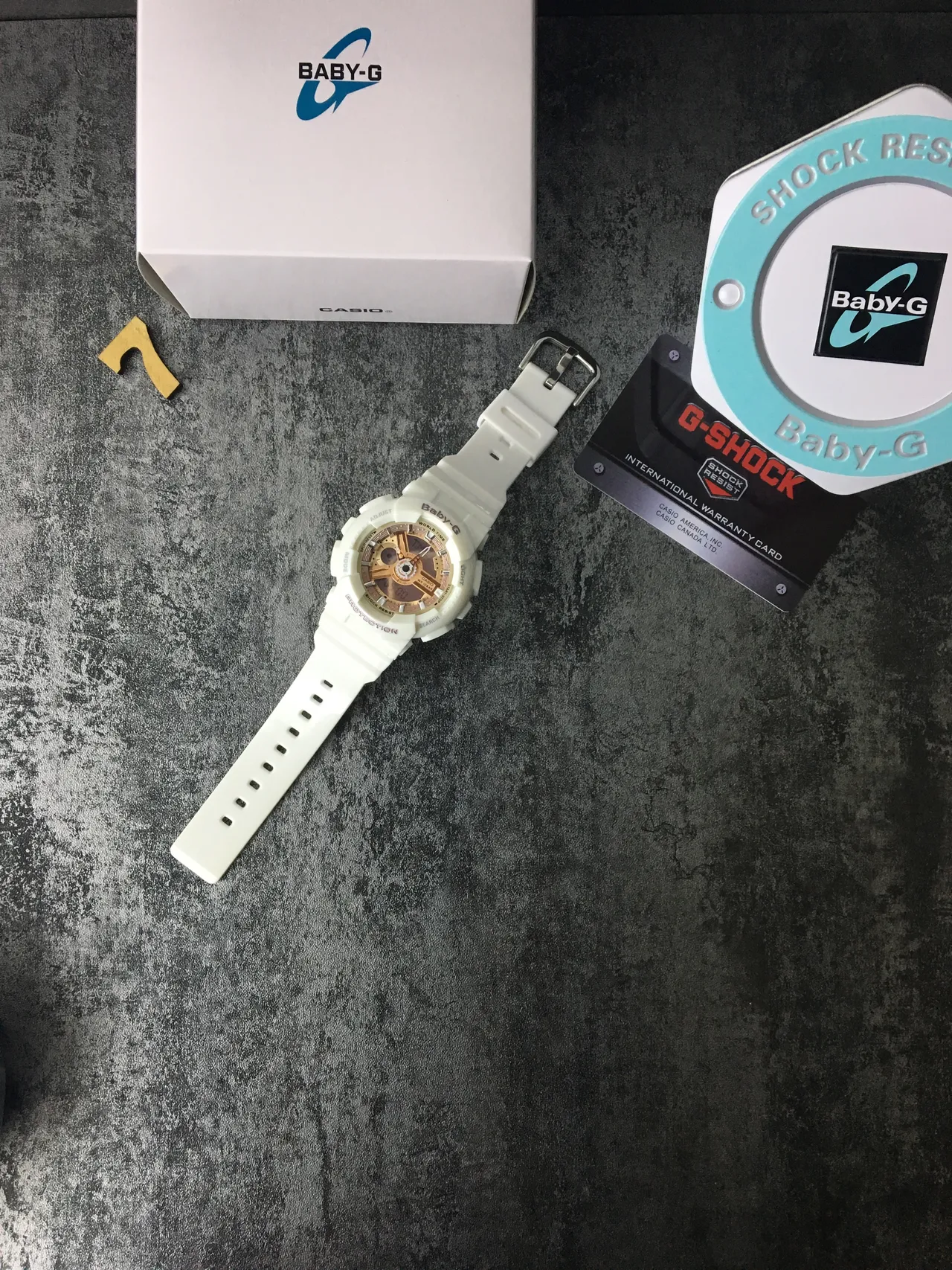Casio Baby-G 米色金色 坚固树脂表壳 双色调模拟数字表盘 手表 6