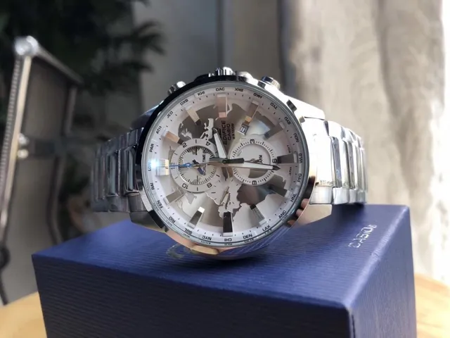 卡西欧埃迪菲斯世界时计时码表银色不锈钢石英表 6