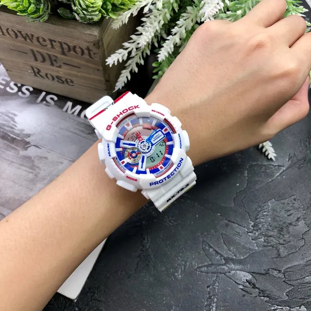 कासियो G-Shock RX-78-2 Gundam सहयोग स्पोर्ट्स वॉच 2