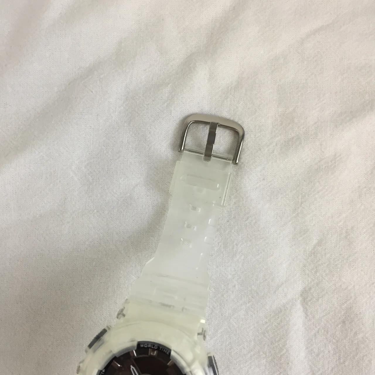 Casio G-Shock Reloj Deportivo de Resina Translucida Blanca 4