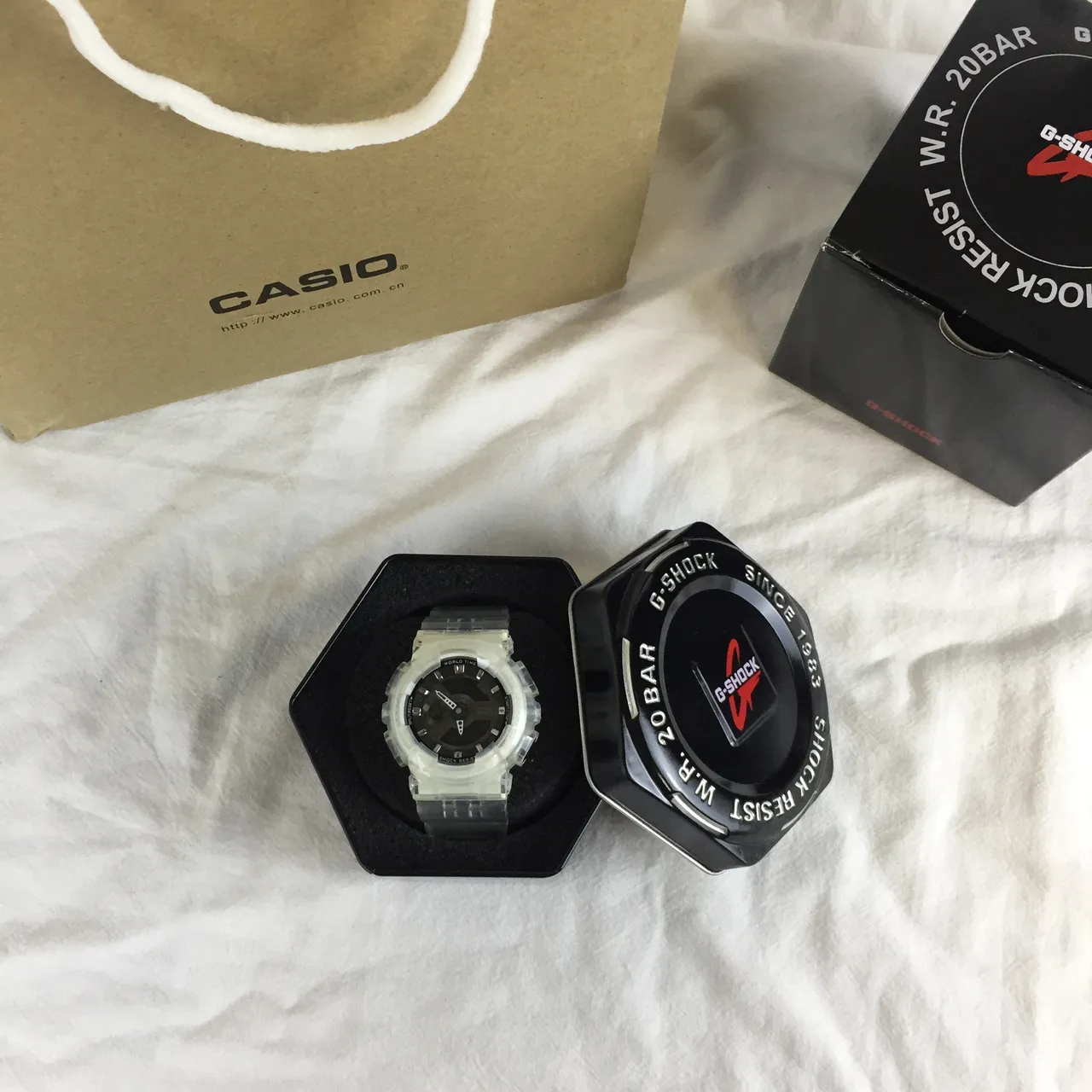 Casio G-Shock Reloj Deportivo de Resina Translucida Blanca 7