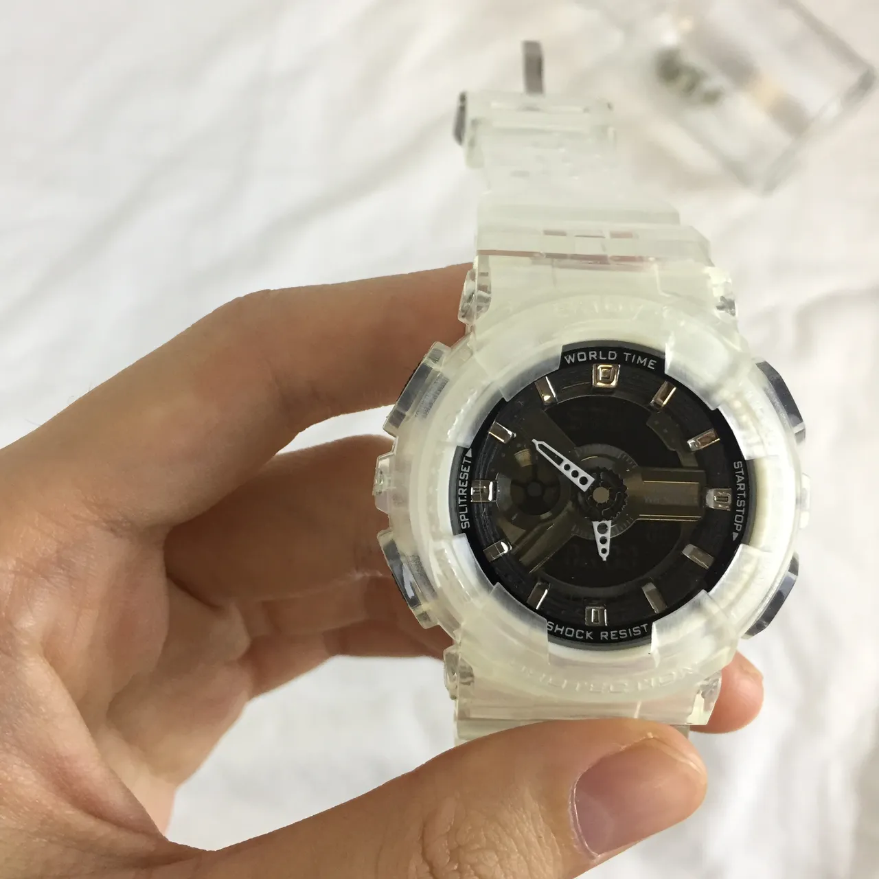 Casio G-Shock Reloj Deportivo de Resina Translucida Blanca 8