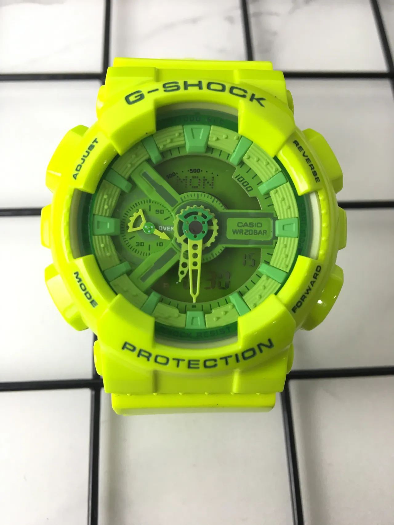 Casio पीला हरा रेजिन केस ड्यूल टाइम डिस्प्ले स्पोर्ट्स वॉच 3