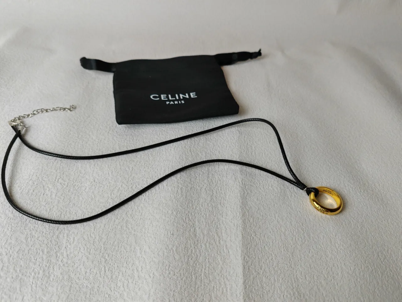 Celine Collier avec anneau et pendentif en ton doré 6