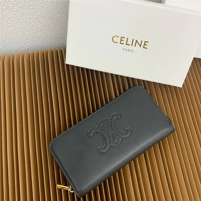 Celine Triomphe বেইজ কালো এমবসড মনোগ্রাম স্টিচড লোগো আউটলাইন লং ওয়ালেট 3