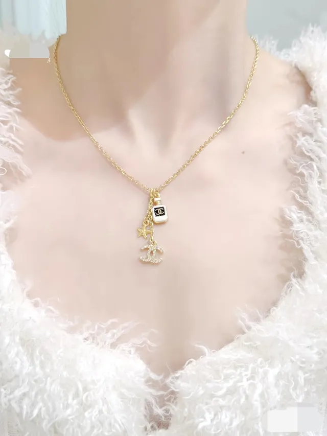 Chanel Camellia 多吊坠项链 金白链条项链 9