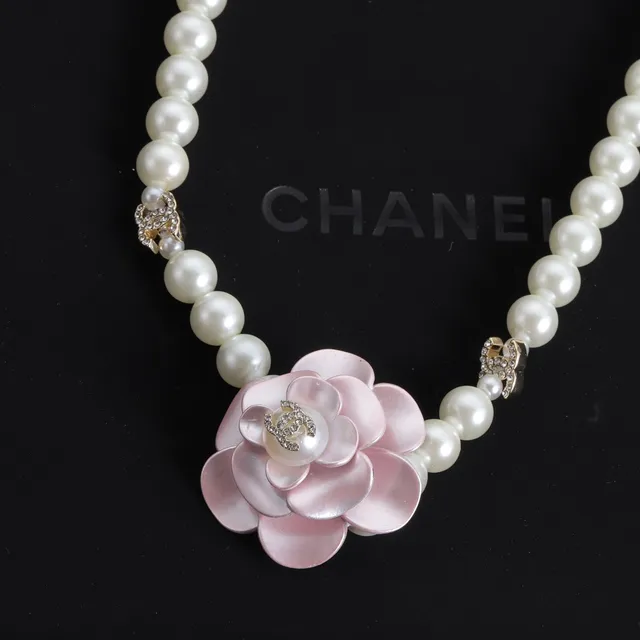 Chanel Camellia Pearl Belt Cinto branco e rosa floral bolsa de moda 3