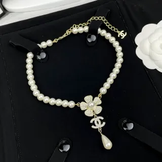 Chanel Camellia 珍珠项链 白金链坠项链