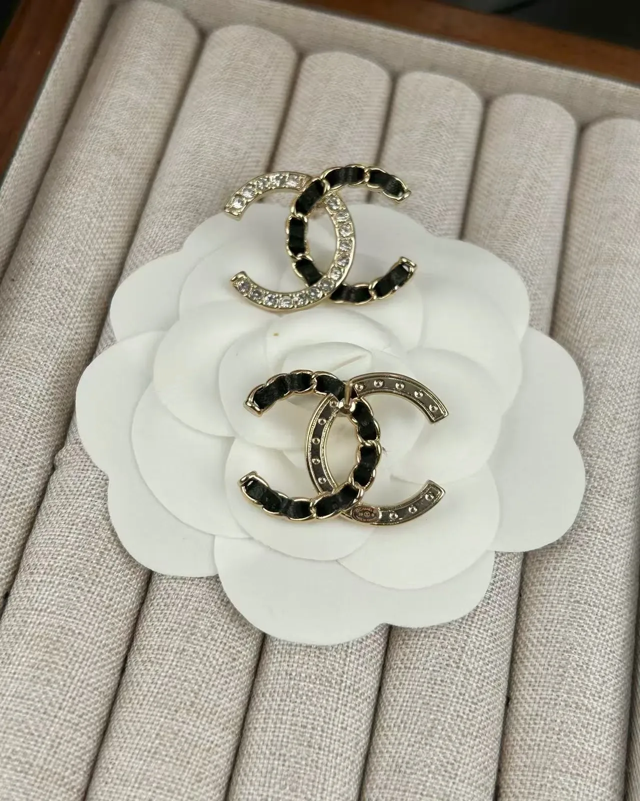 Chanel CC Gold Black Interlocking Logo Pavé Crystal Border Earrings 3